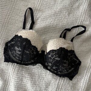 Victoria's Secret Black and Cream Lace Bra